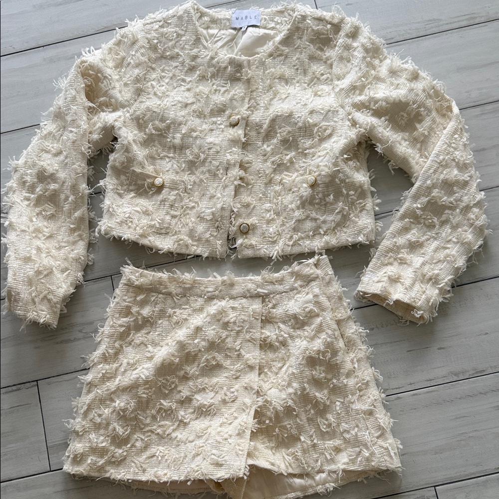 Chic Cream Textured Jacket and Skirt Set